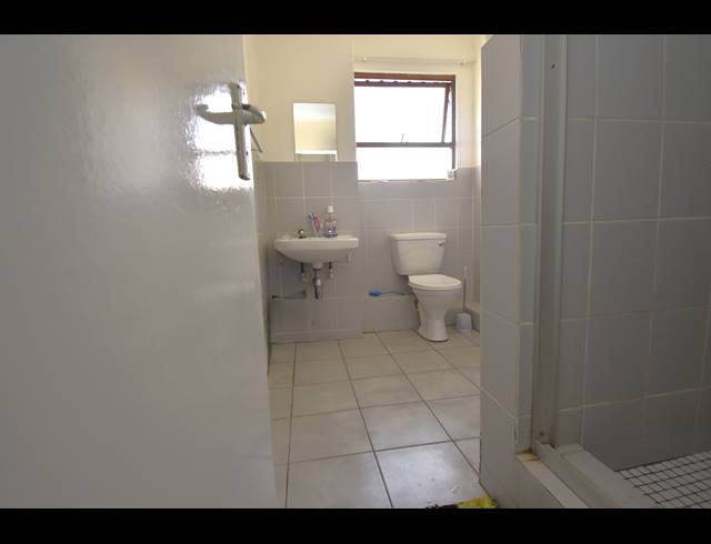 2 BEDROOM APARTMENT FOR SALE IN SUNDOWNER